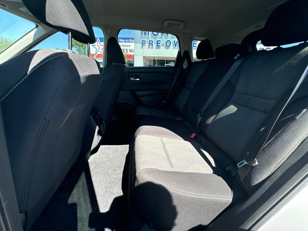 Used 2026 Nissan Rogue SV FWD image 19