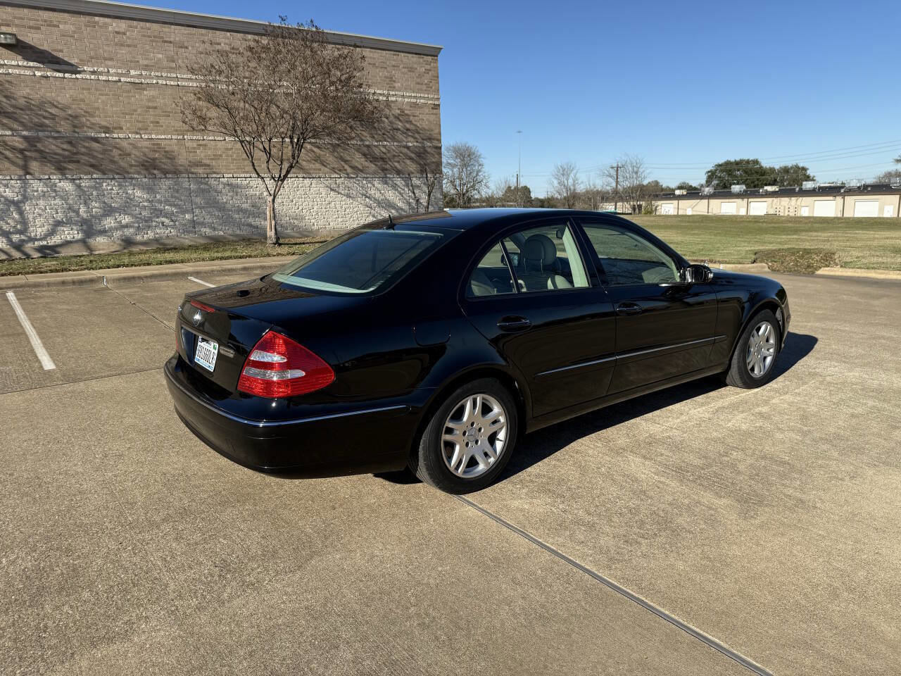 Used 2006 Mercedes-Benz E 350 E 350 4dr Sedan image 6