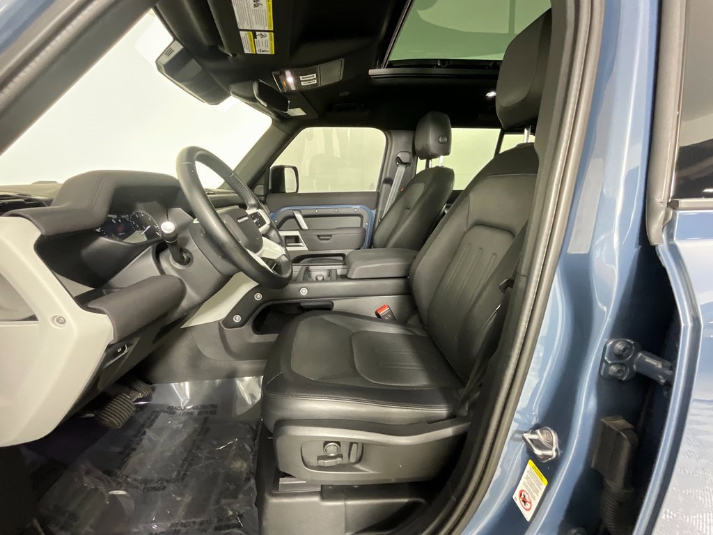 Certified 2022 Land Rover Defender 110 X-Dynamic SE image 16