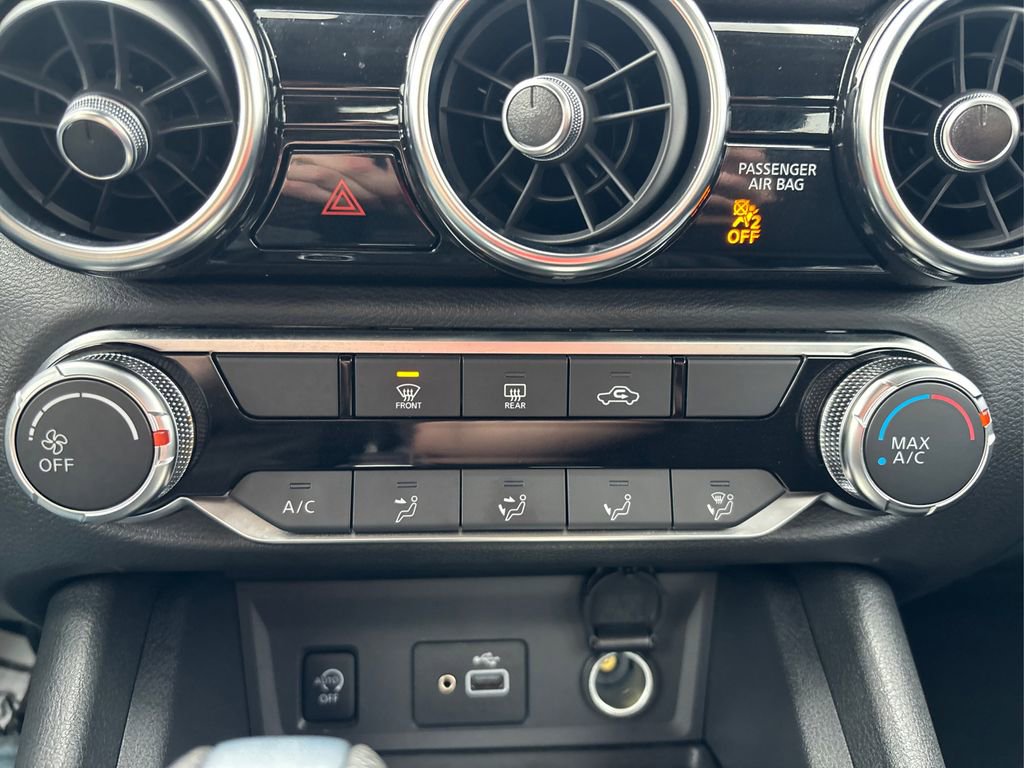 Used 2025 Nissan Sentra S image 30