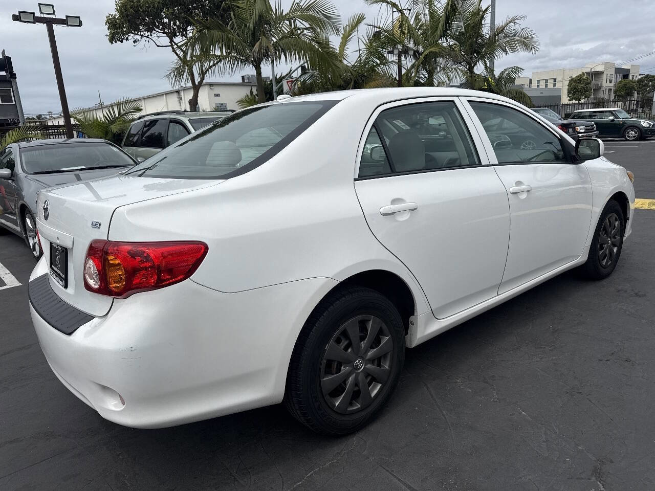 Used 2009 Toyota Corolla LE FWD image 5