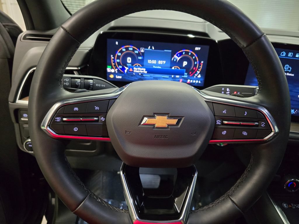 Used 2025 Chevrolet Suburban High Country RWD image 20