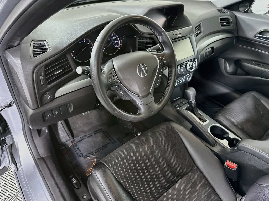 Used 2017 Acura ILX w/ Premium & A-SPEC Package FWD image 18