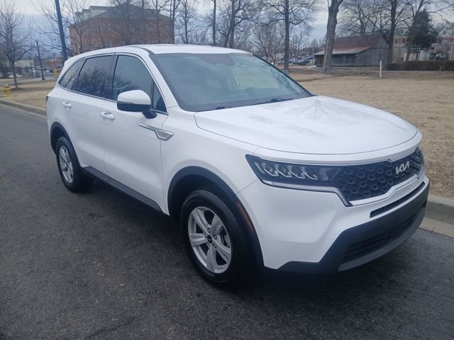 Certified 2023 Kia Sorento LX image 8