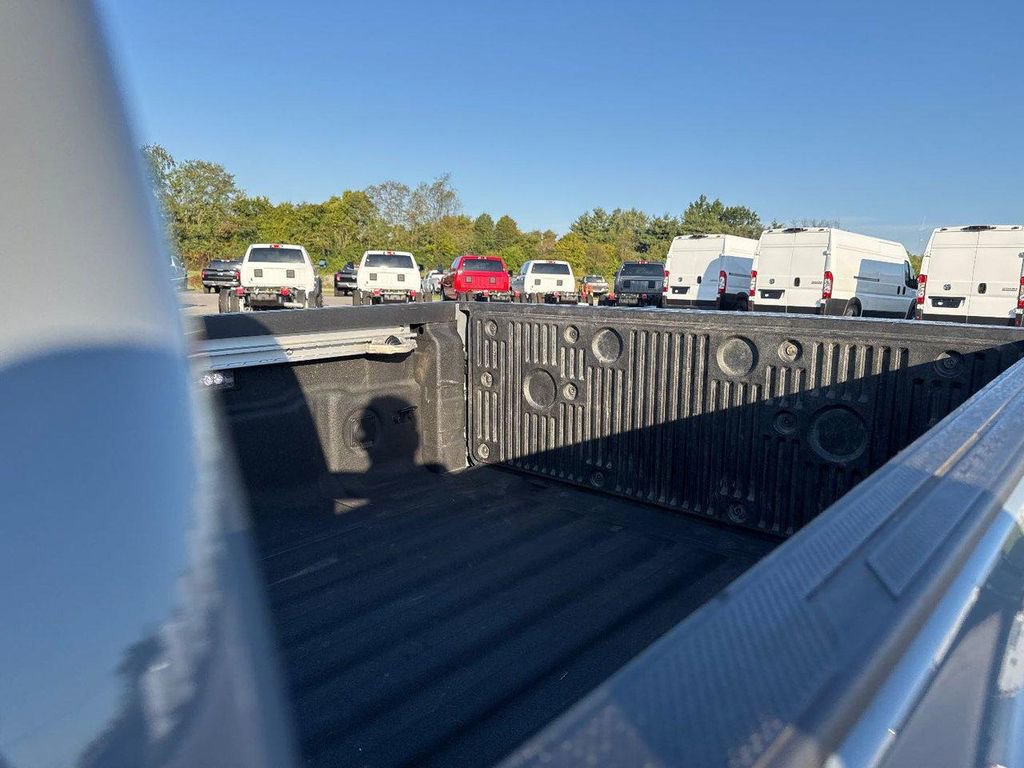 Used 2023 Nissan Frontier PRO-4X w/ Pro Convenience Package image 11