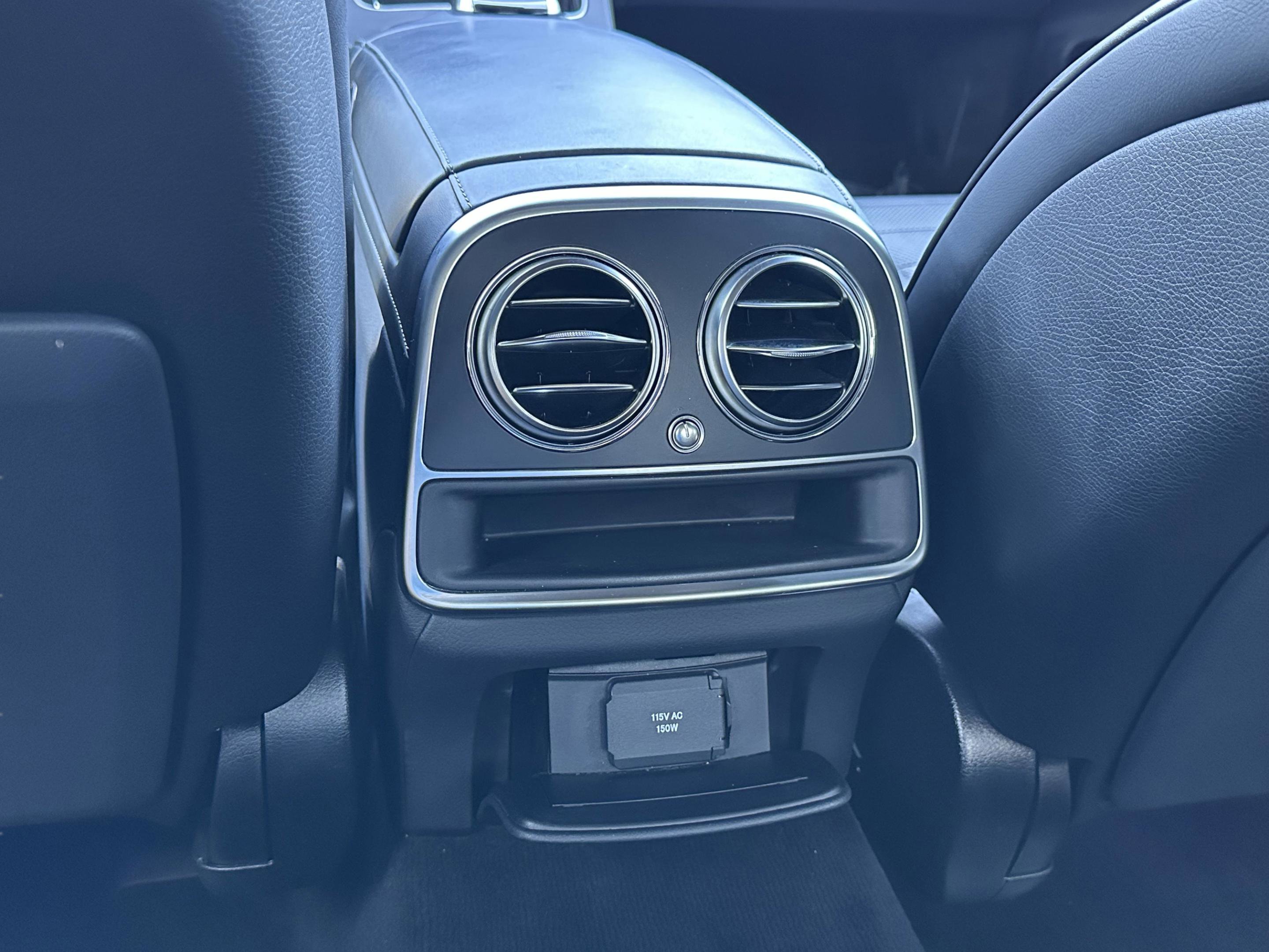 Used 2020 Mercedes-Benz S 560 4MATIC Sedan image 19