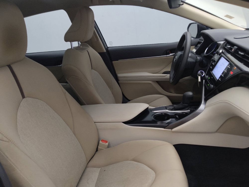Used 2020 Toyota Camry LE FWD image 21