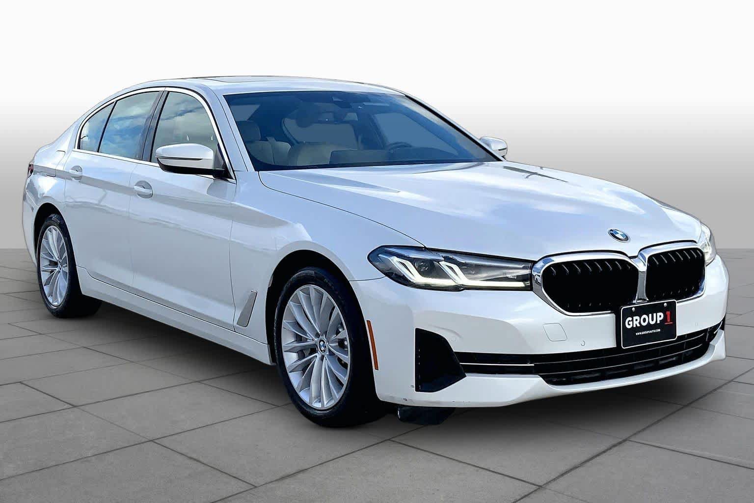 Used 2022 BMW 530i xDrive AWD/4WD image 3