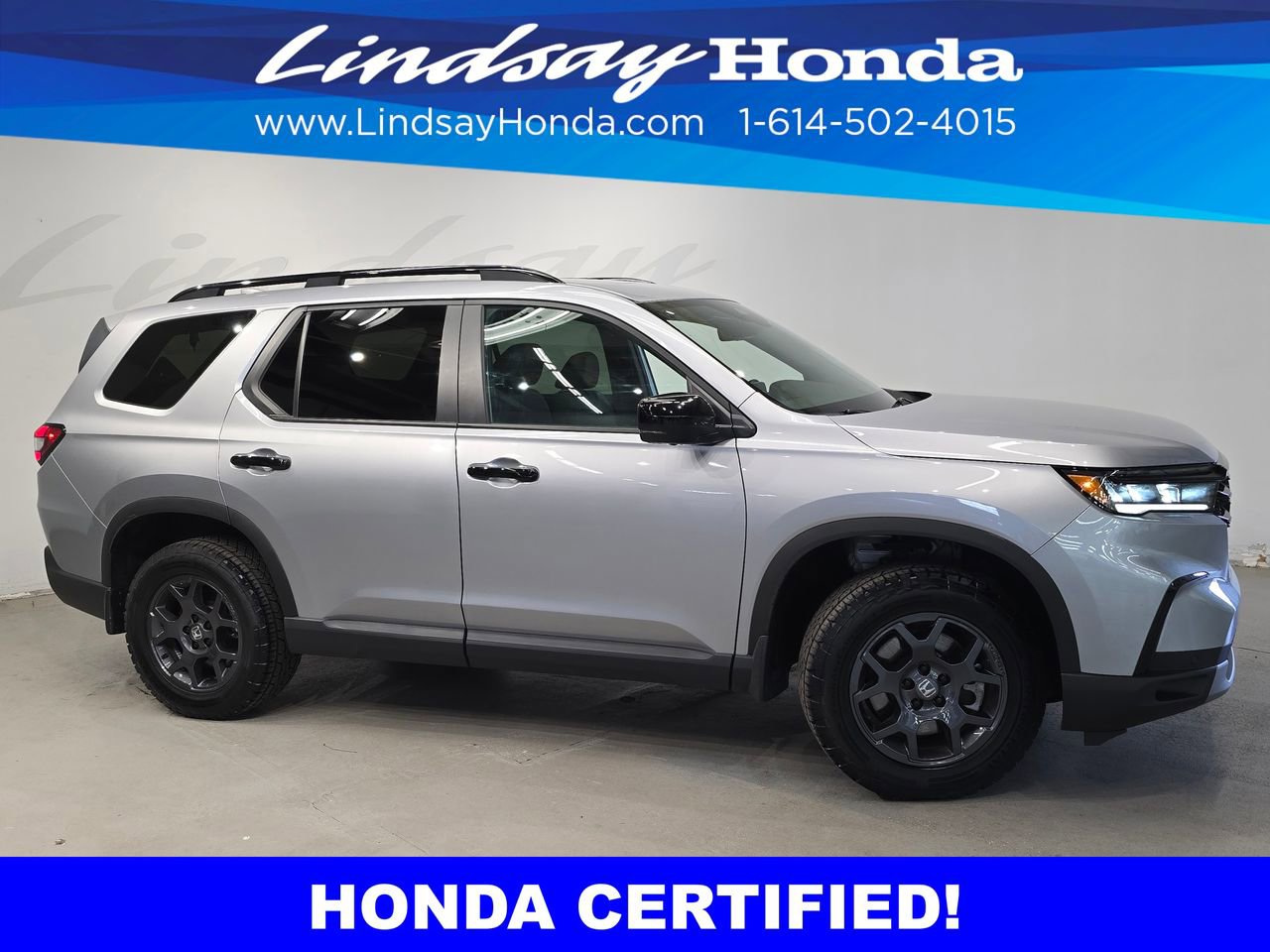 Certified 2025 Honda Pilot TrailSport image 3