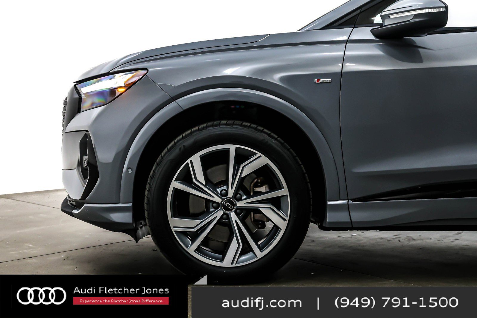 Used 2023 Audi Q4 e-tron Premium Plus w/ Premium Plus image 9