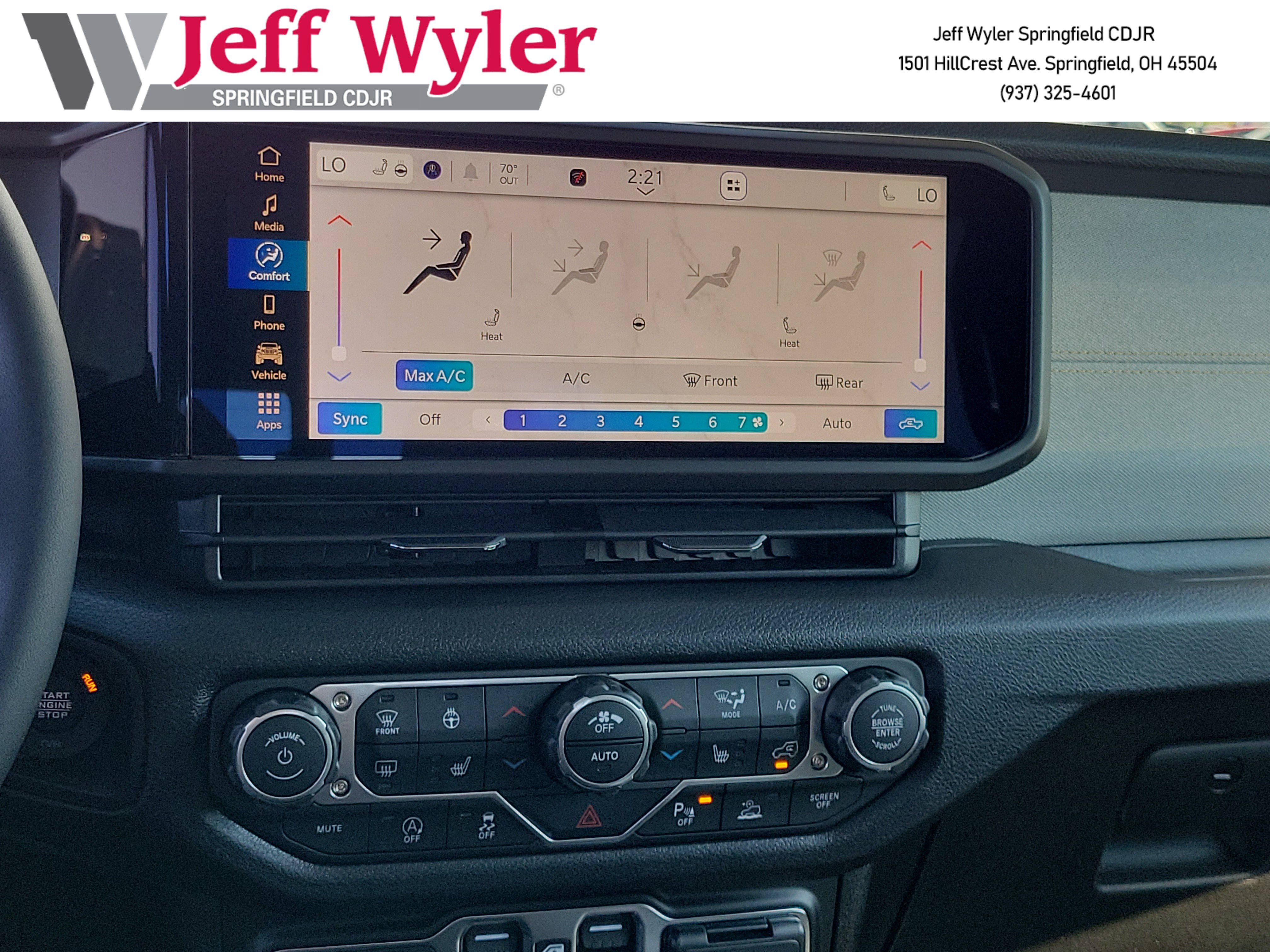 New 2026 Jeep Gladiator Sport AWD/4WD image 11