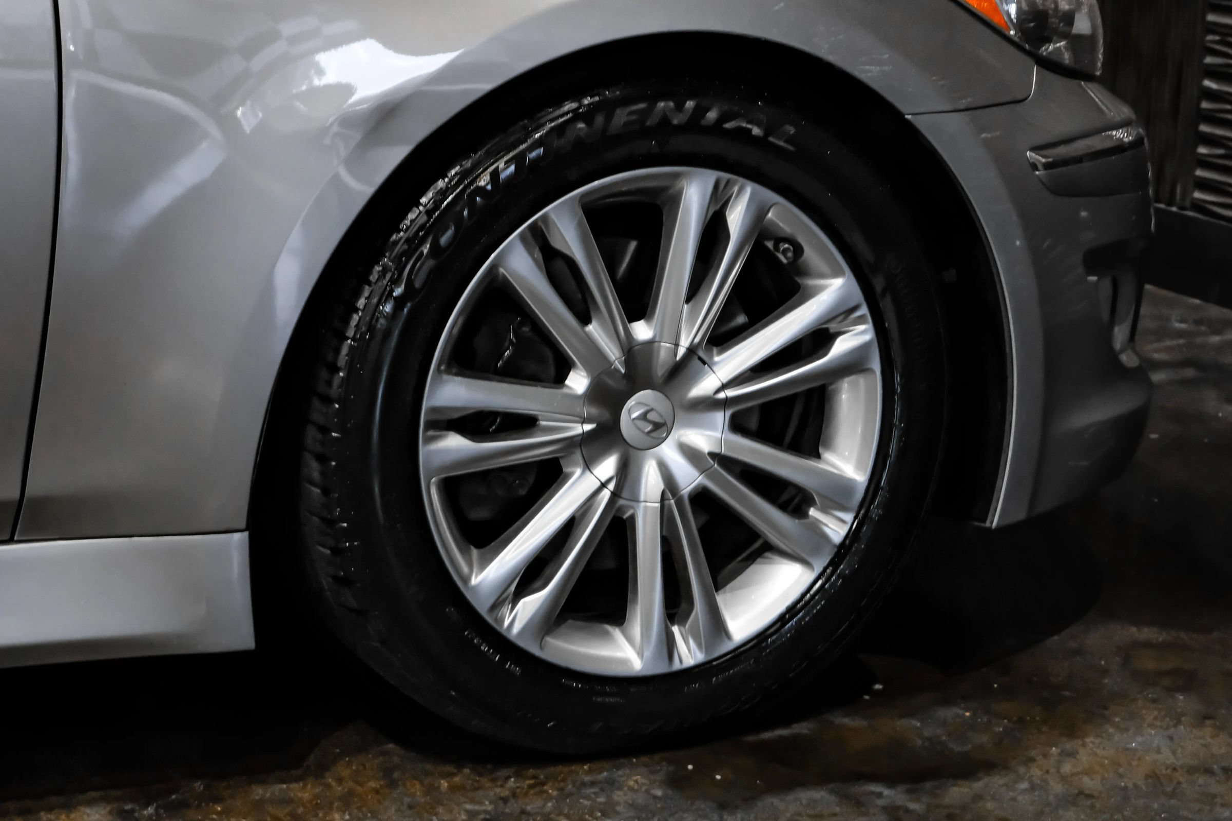 Used 2013 Hyundai Genesis 3.8 w/ Premium Pkg RWD image 49