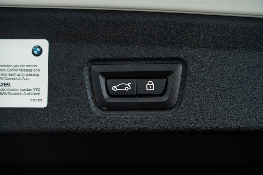 Used 2022 BMW i4 eDrive40 image 60