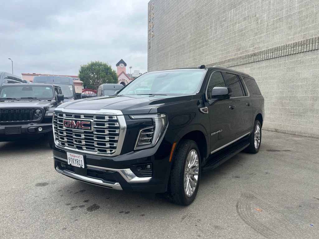 Used 2025 GMC Yukon XL Denali