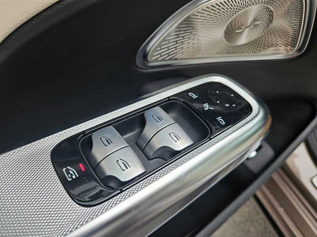 New 2026 Mercedes-Benz E 350 4MATIC Sedan image 15