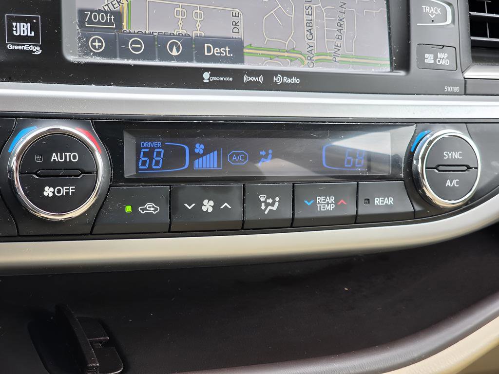 Used 2018 Toyota Highlander Limited Platinum w/ Protection Package #3 image 34