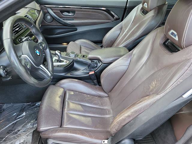 Used 2016 BMW M4 Convertible RWD image 3