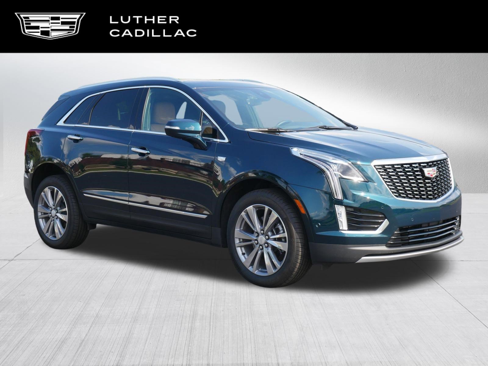 Used 2026 Cadillac XT5 Premium Luxury w/ LPO, Floor Liner Package AWD/4WD image 1