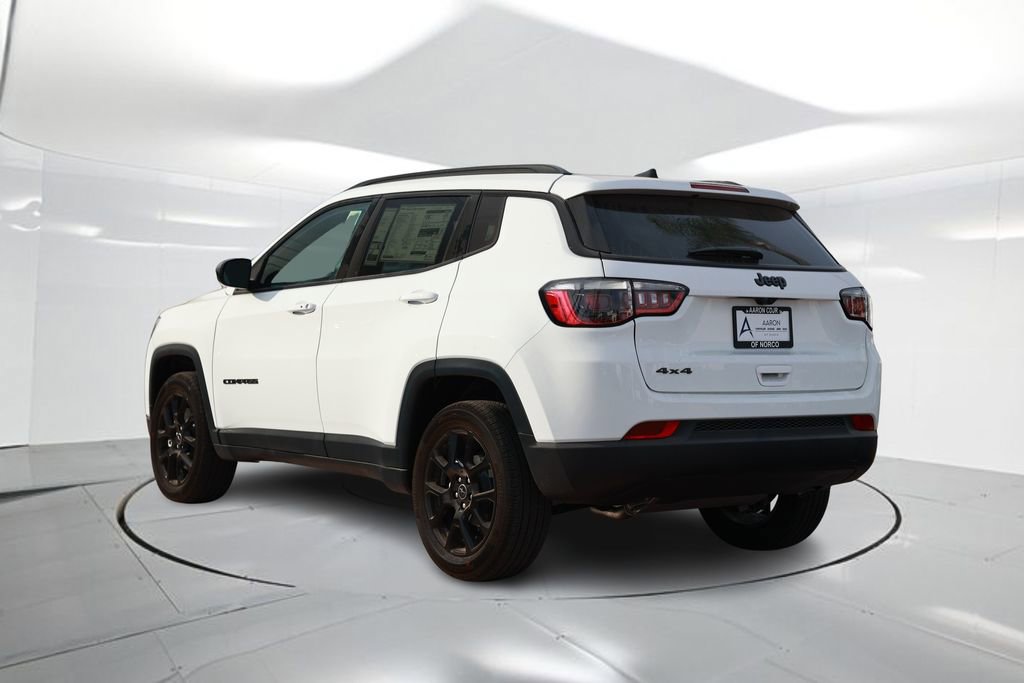 New 2026 Jeep Compass Latitude image 2
