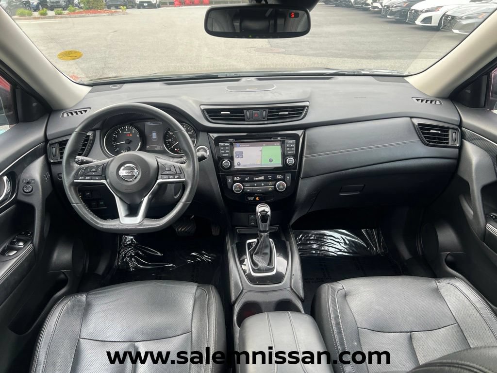 Used 2017 Nissan Rogue SL w/ SL Premium Package AWD/4WD image 18