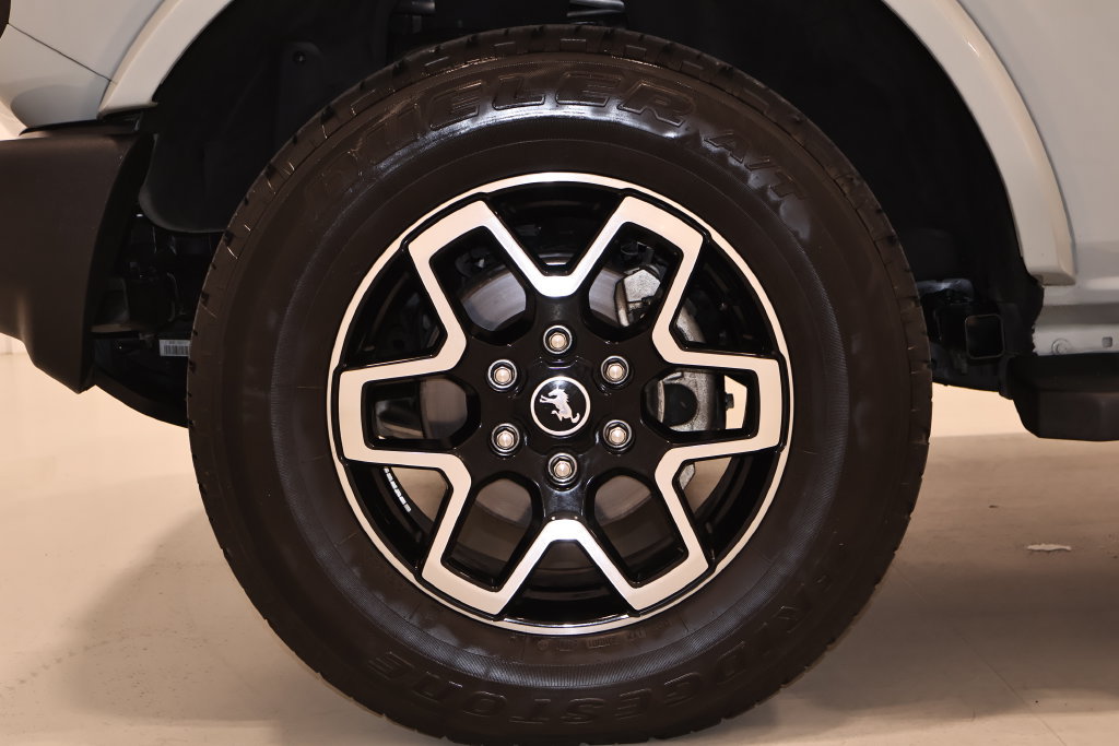 Certified 2024 Ford Bronco Outer Banks AWD/4WD image 39