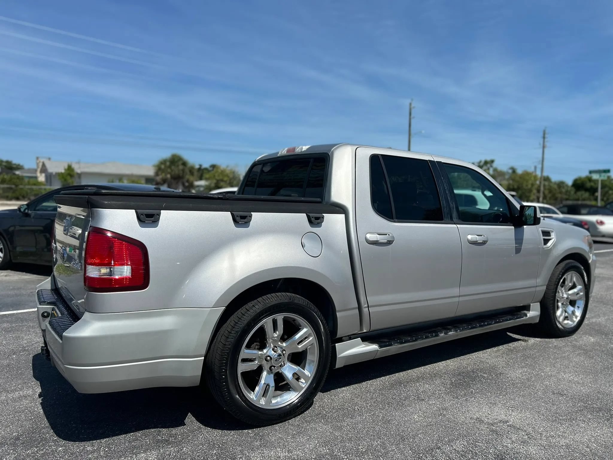 Used 2008 Ford Explorer Sport Trac Limited RWD image 8