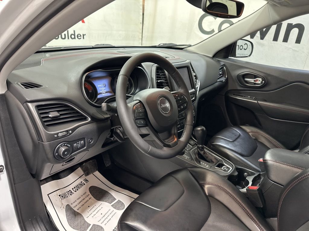 Used 2023 Jeep Cherokee Trailhawk image 23