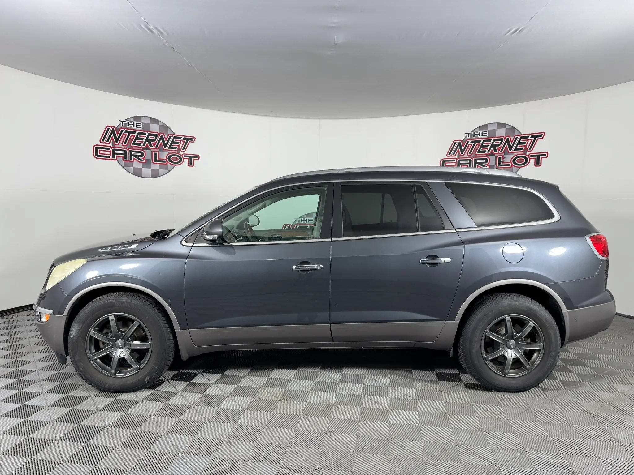 Used 2011 Buick Enclave CXL w/ Trailering Provision Package AWD/4WD image 4