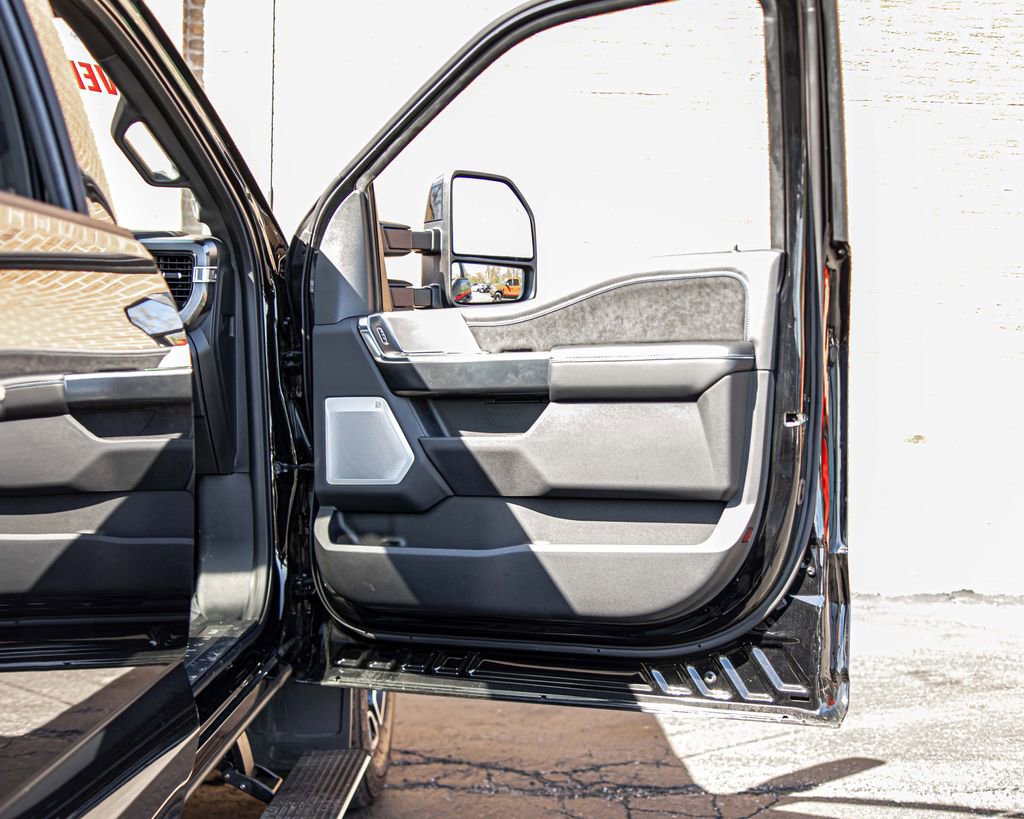 Used 2026 Ford F250 Platinum AWD/4WD image 40