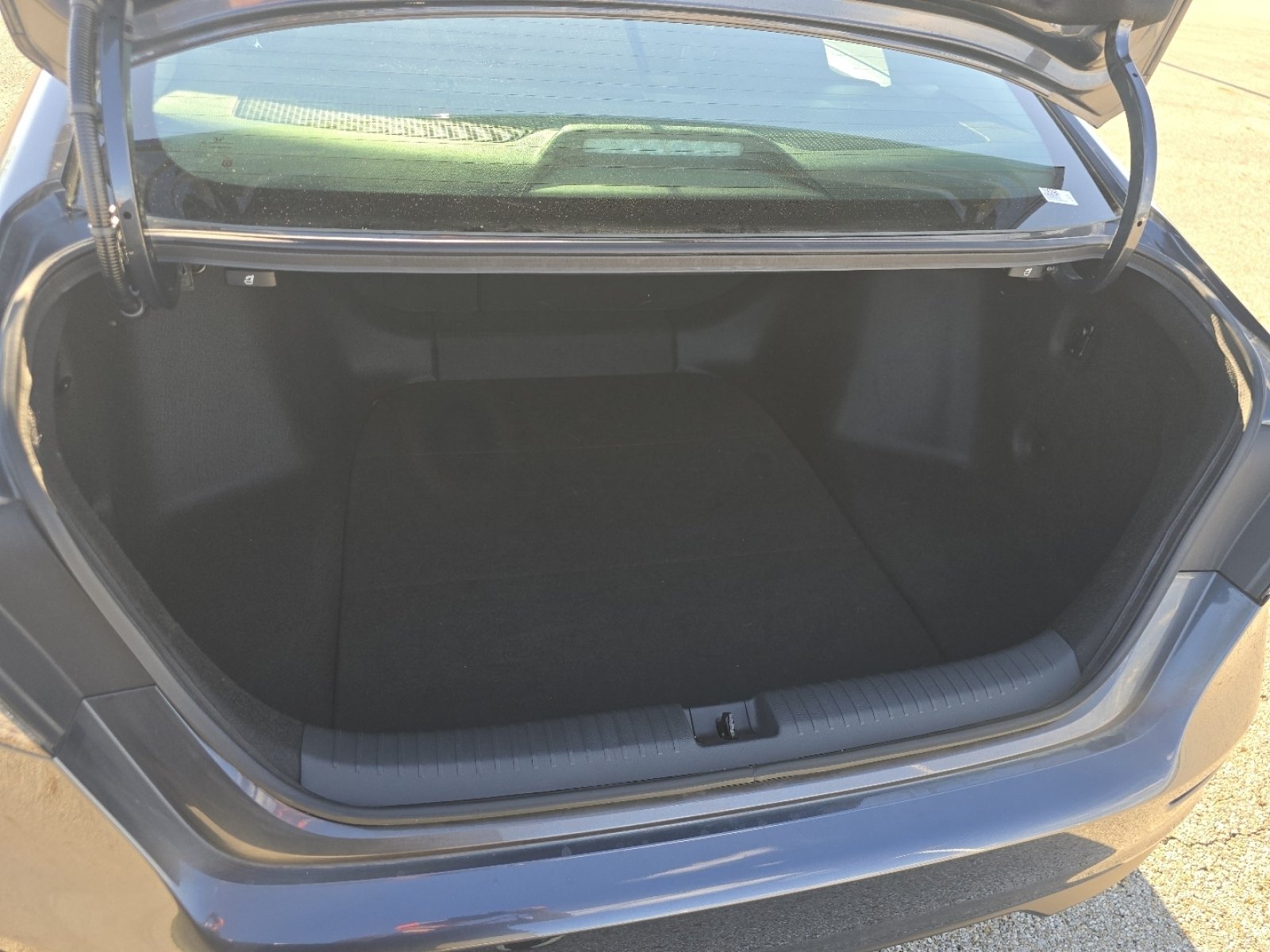 Used 2025 Honda Accord SE image 17
