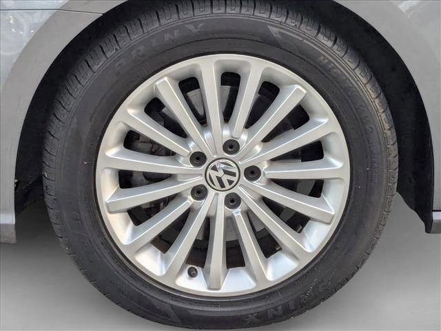 Used 2016 Volkswagen Passat 1.8T SE image 24