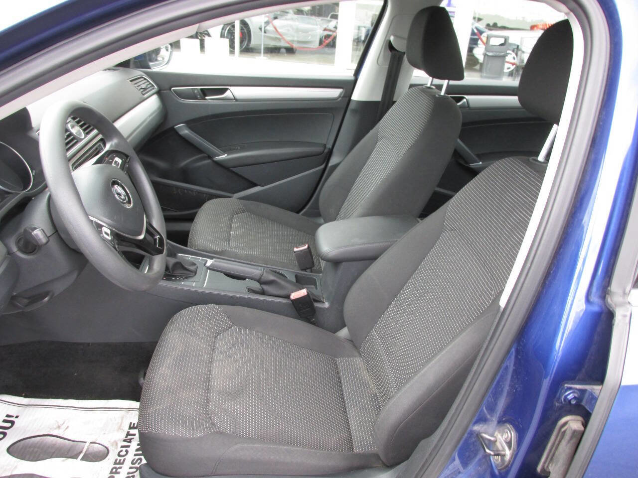 Used 2016 Volkswagen Passat 1.8T S FWD image 6