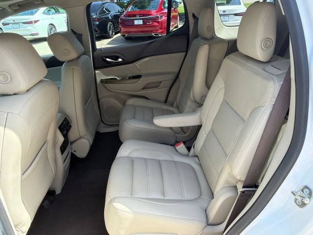 Used 2017 GMC Acadia Denali w/ Technology Package FWD image 33
