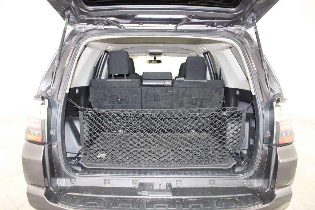 Used 2018 Toyota 4Runner SR5 image 16