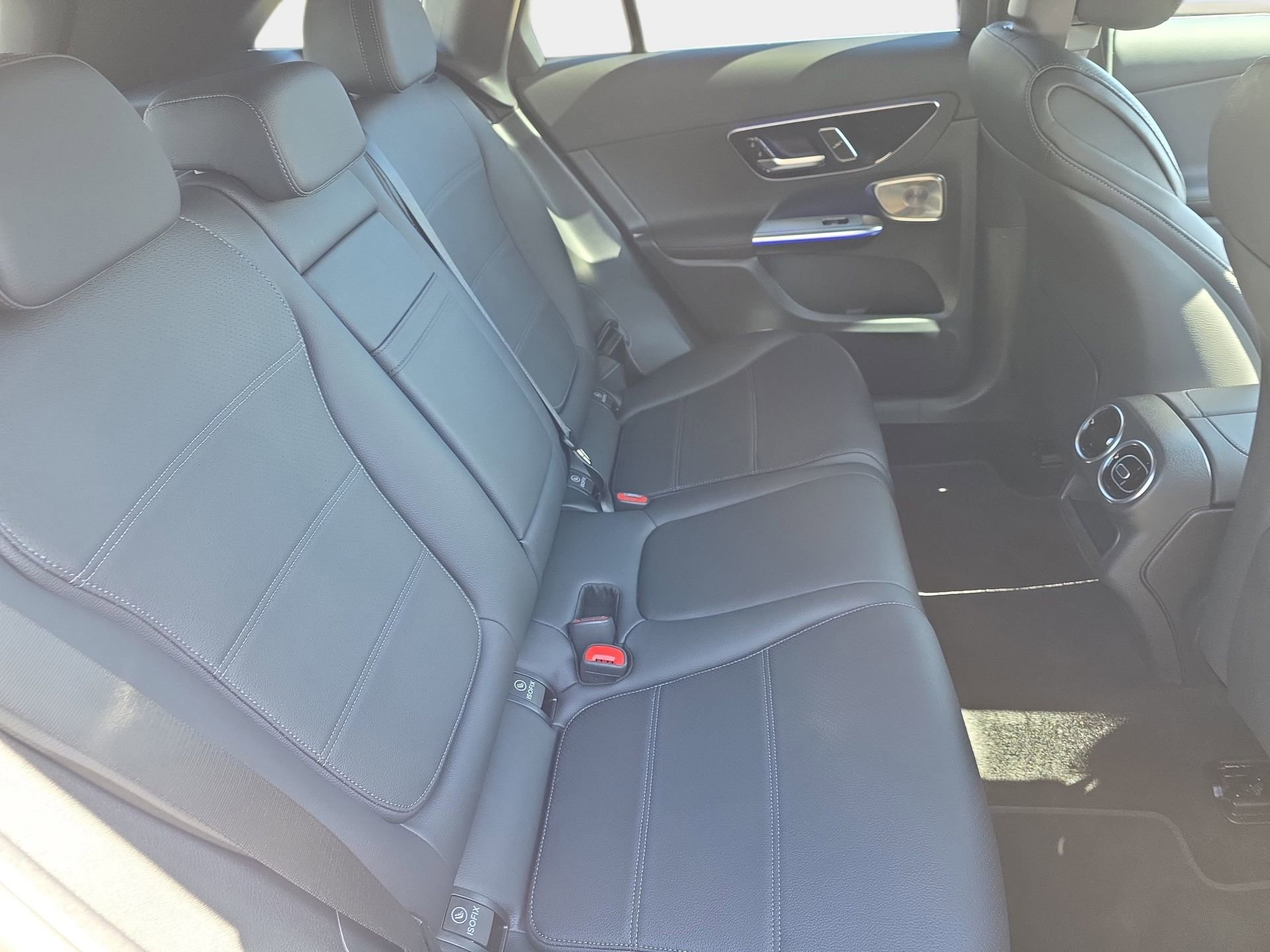 Certified 2025 Mercedes-Benz GLC 300 4MATIC image 11