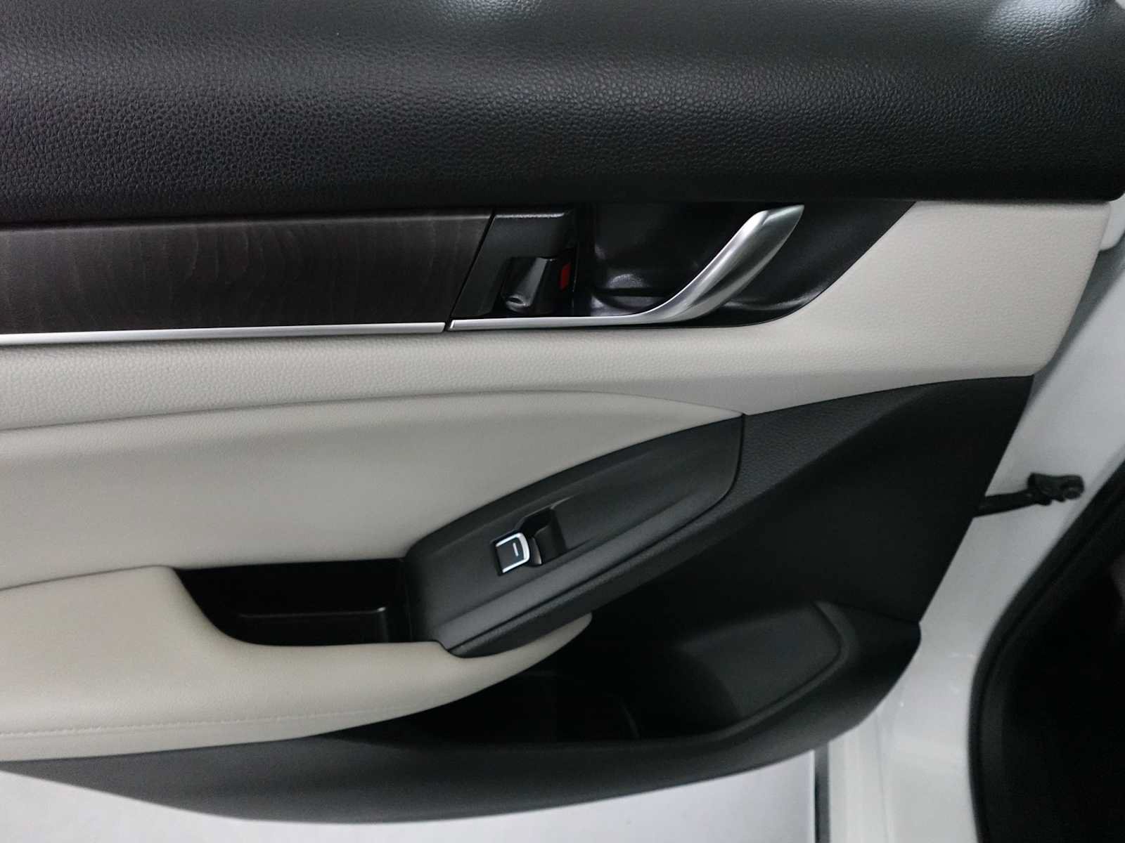 Certified 2019 Honda Accord EX-L image 25