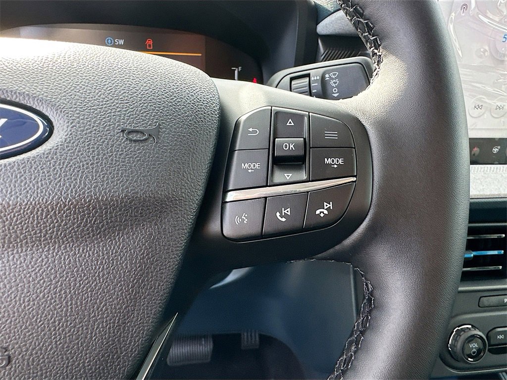 New 2025 Ford Maverick XLT w/ XLT Luxury Package image 23