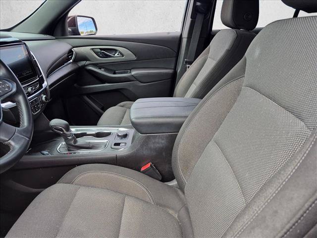 Used 2023 Chevrolet Traverse LT FWD image 9