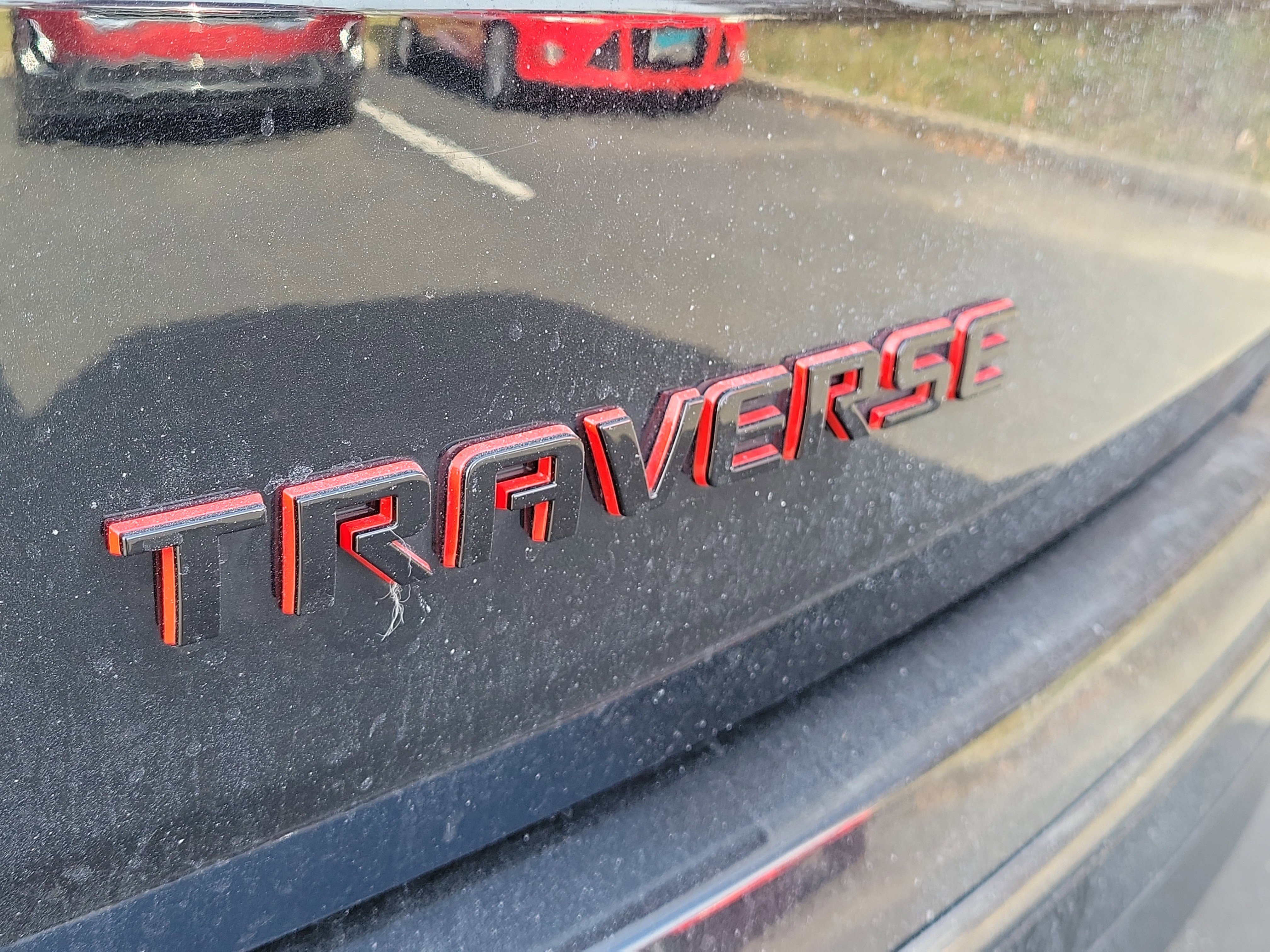 Used 2023 Chevrolet Traverse Premier w/ Redline Edition image 6