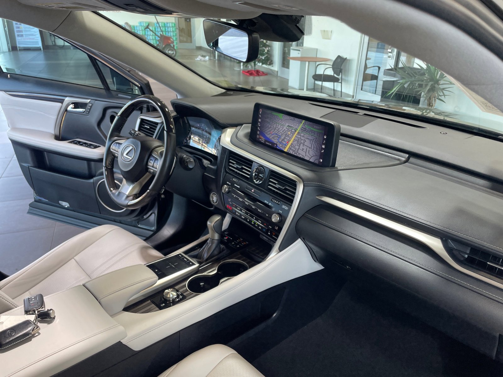 Used 2020 Lexus RX 350 FWD w/ Luxury Package image 34