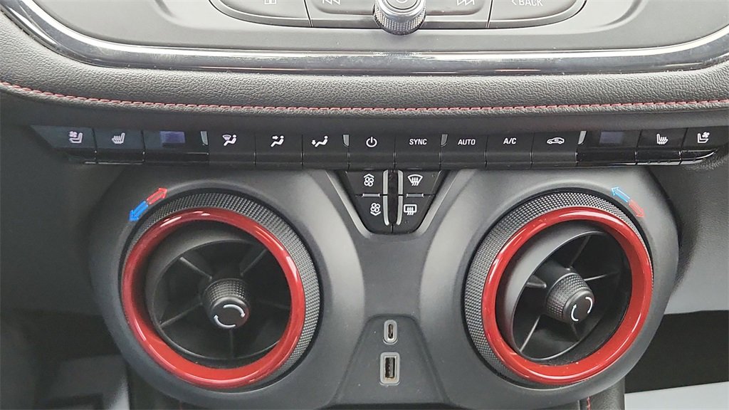 Used 2020 Chevrolet Blazer RS image 23