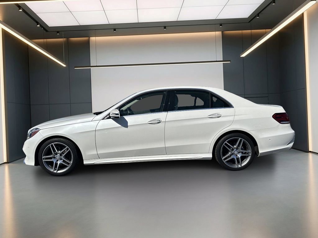Used 2015 Mercedes-Benz E 400 Sedan image 2