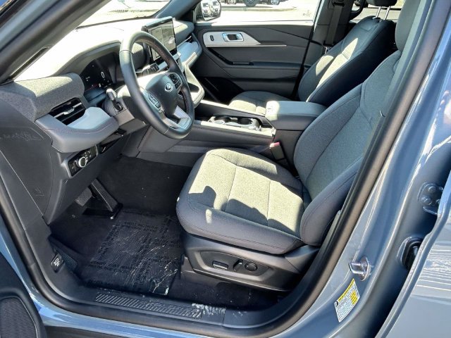 New 2027 Ford Explorer Active RWD image 16