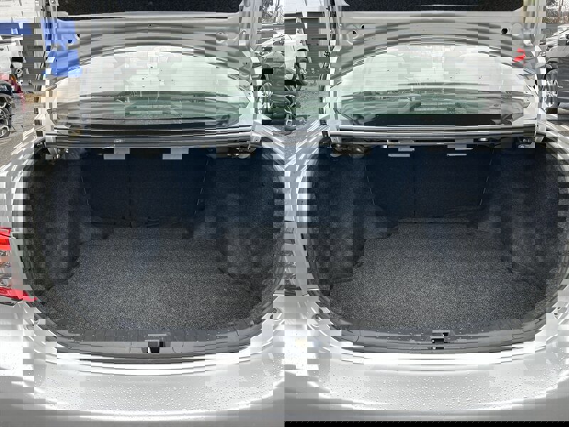 Used 2013 Toyota Corolla LE image 9