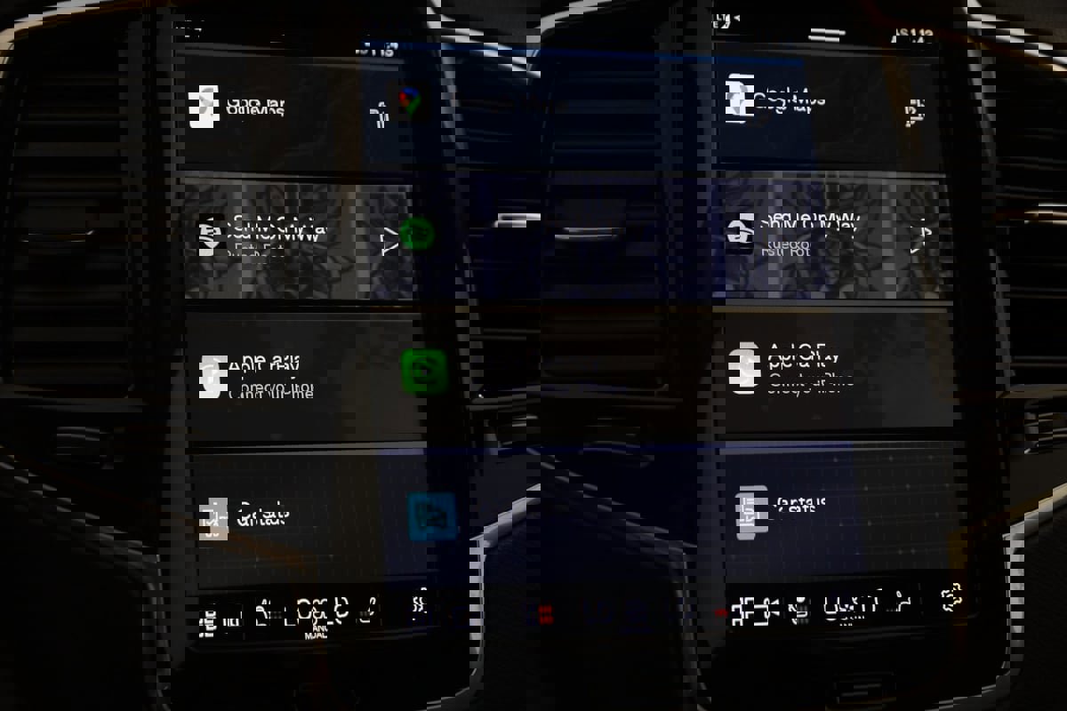 Used 2024 Volvo XC90 B5 Plus image 34