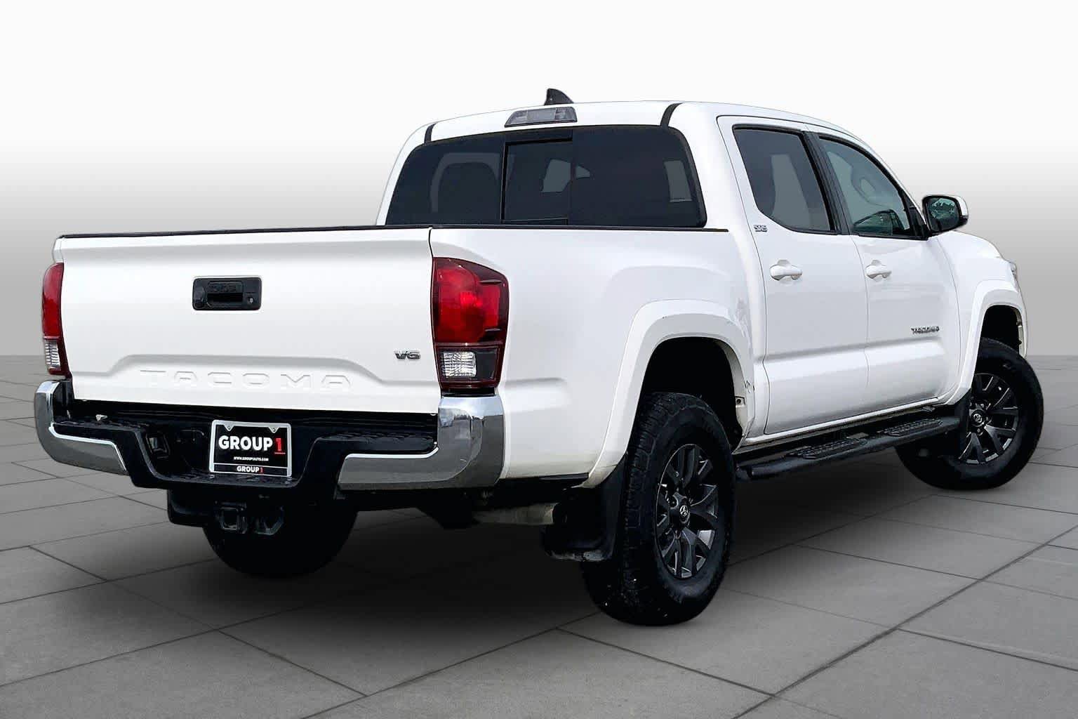 Used 2021 Toyota Tacoma SR5 RWD image 13