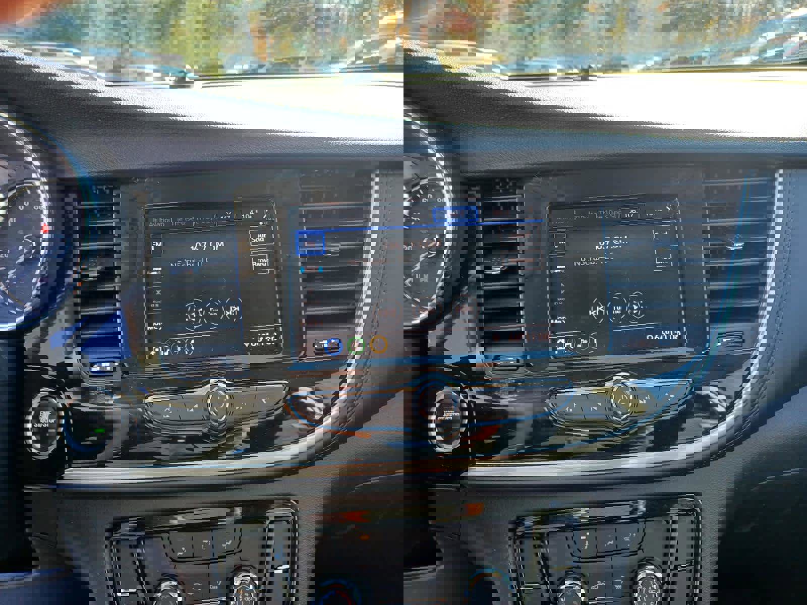 Used 2022 Buick Encore Preferred image 10