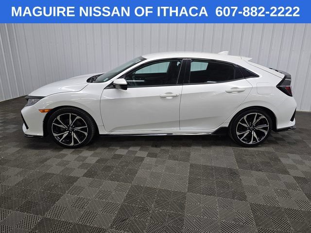 Used 2017 Honda Civic Sport image 5