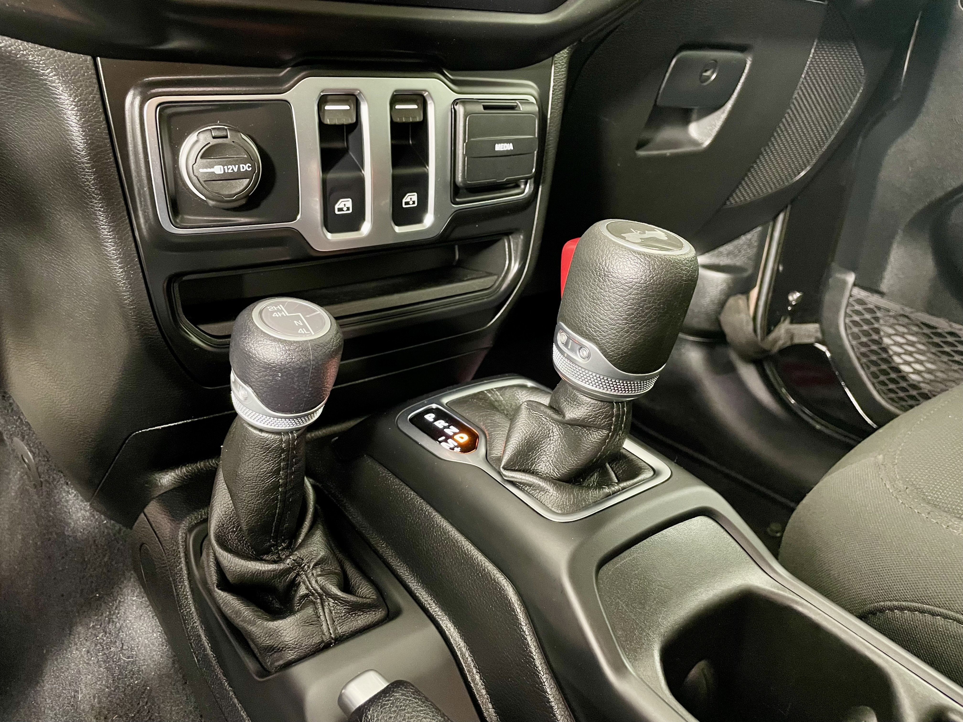 Used 2020 Jeep Wrangler Sport S image 20