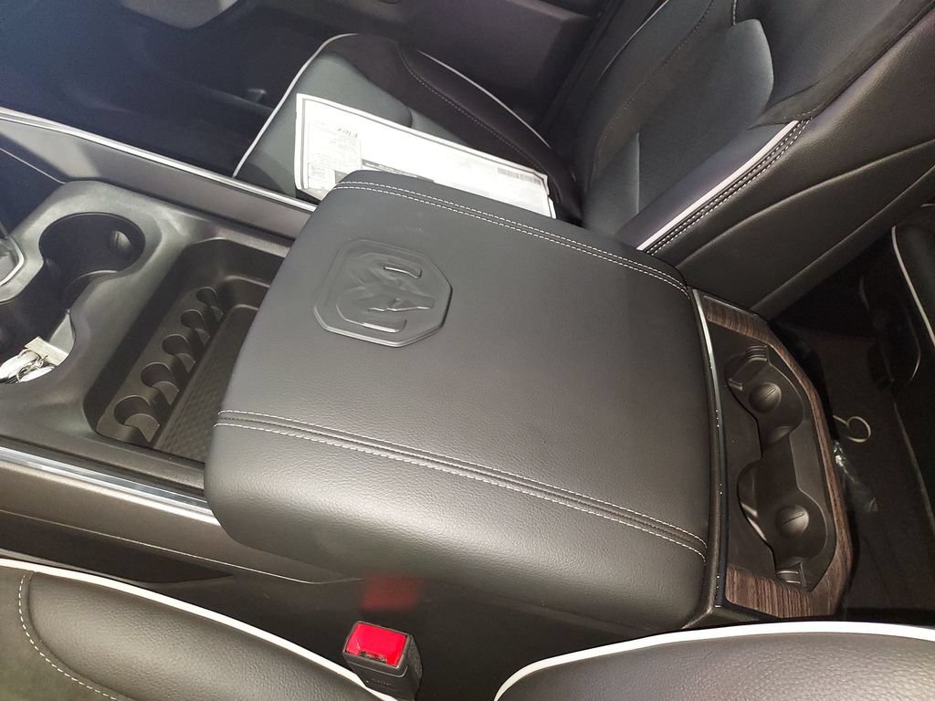 New 2026 RAM 1500 Laramie AWD/4WD image 27